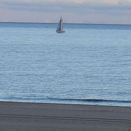 Chambres D'Hotes Un Ete Sans Fin A 50 M De La Plage A Canet Plage Εξωτερικό φωτογραφία